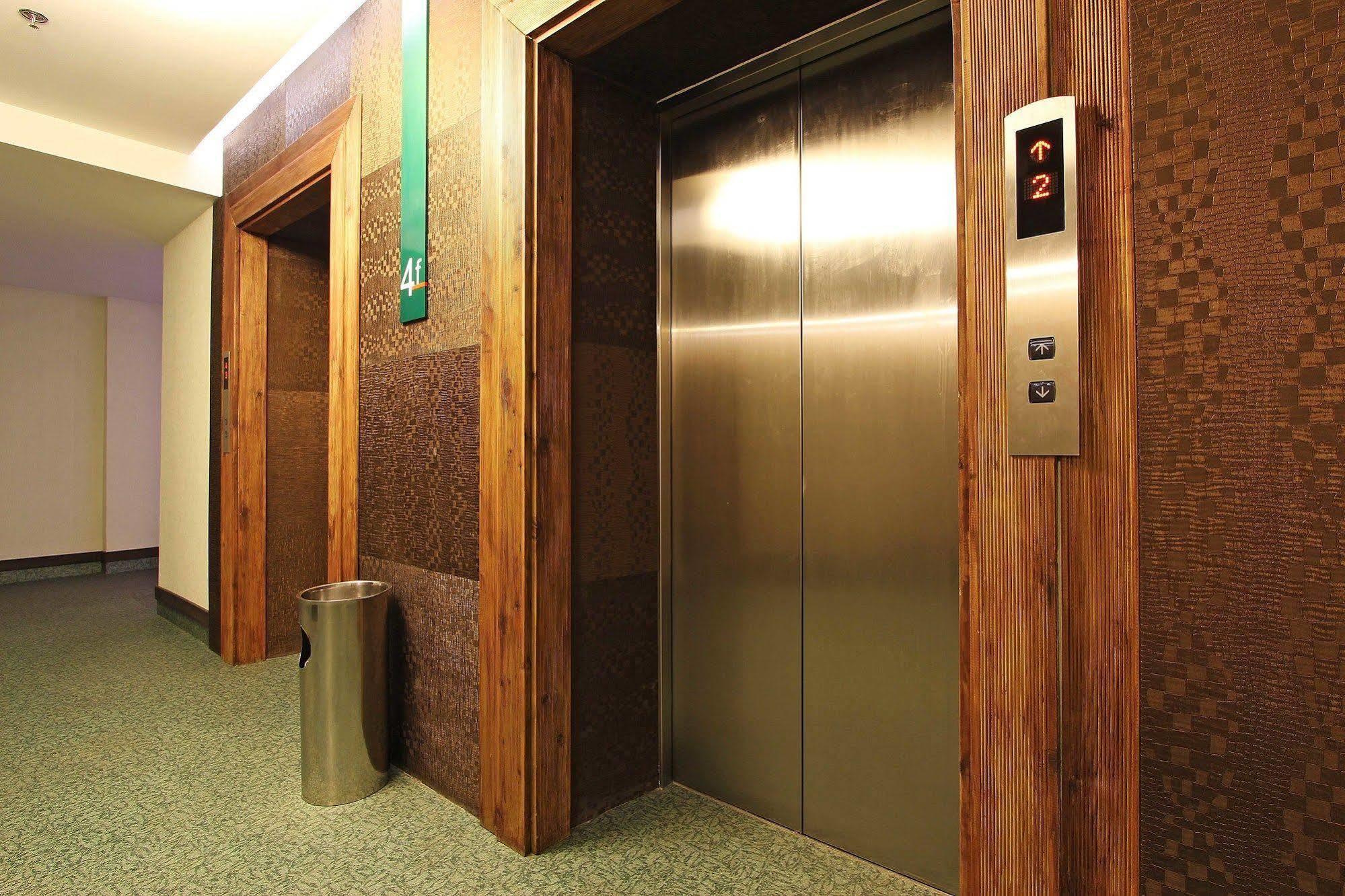 Eurotel North Edsa 3*