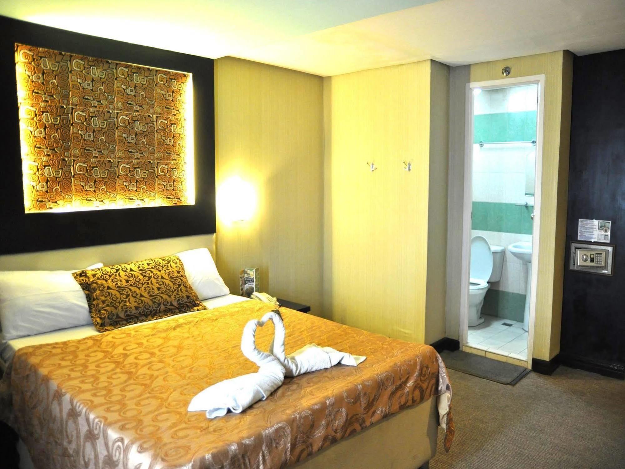 Eurotel North Edsa Hotel