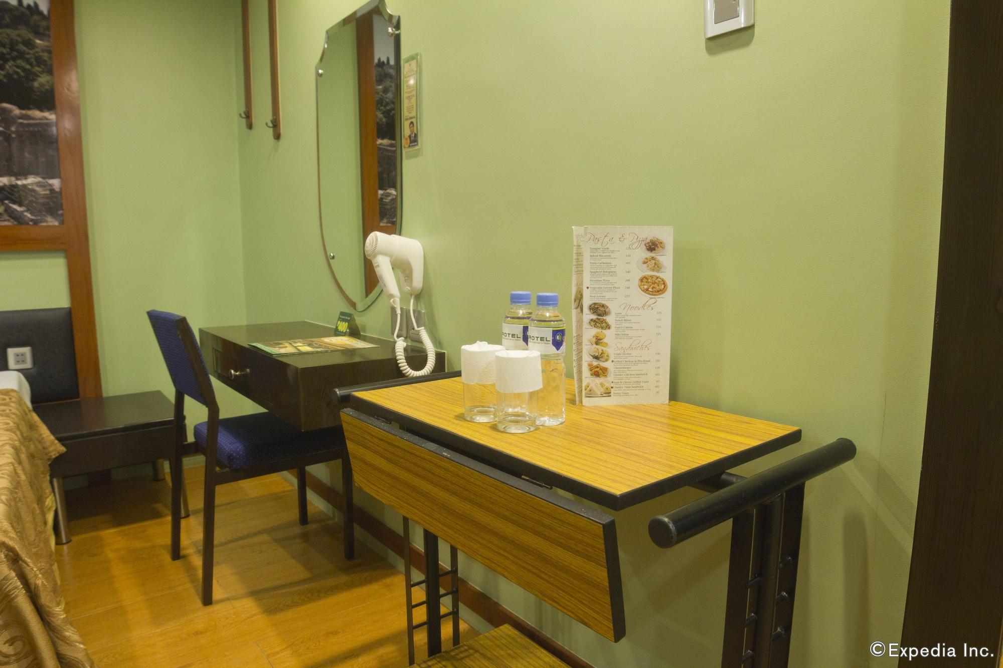 Eurotel North Edsa 3*