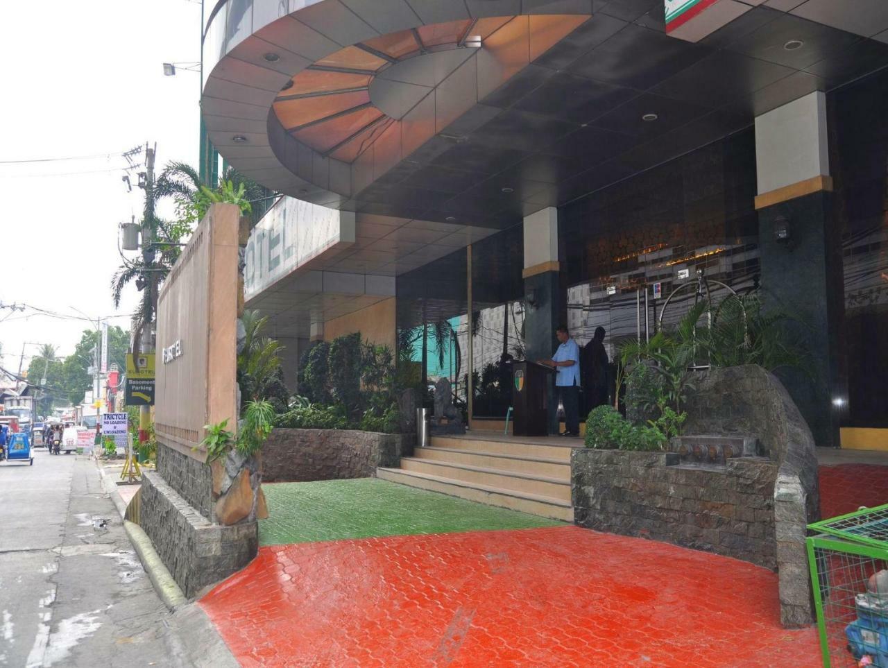 Eurotel North Edsa 3*
